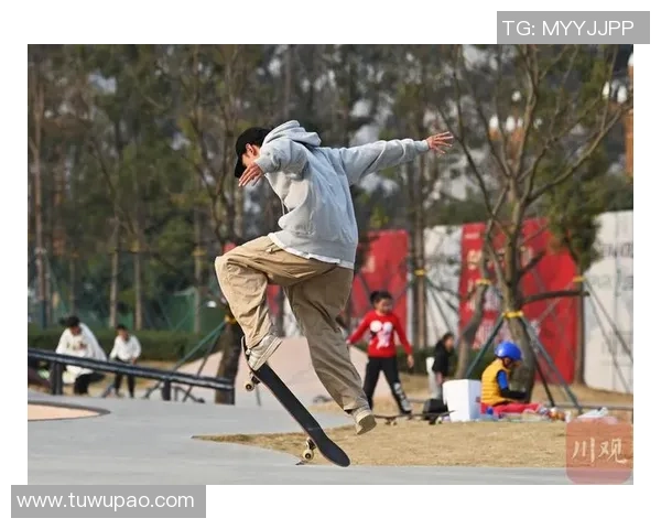 成都滑板队的防守与反击分析及其在比赛中的得失情况探讨
